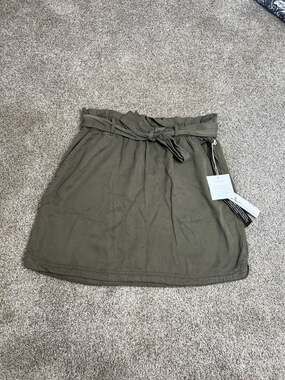 Nicole Miller New York Olive Green Lyocell Skirt Size S